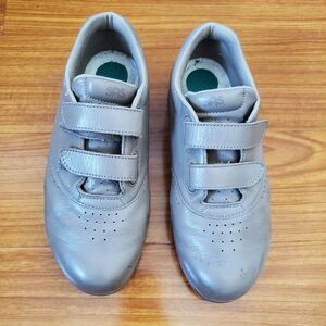 SAS Mocha Leather Velcro Sneakers